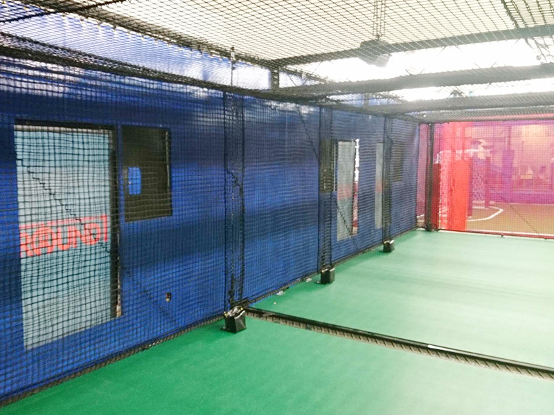 バッティングセンター